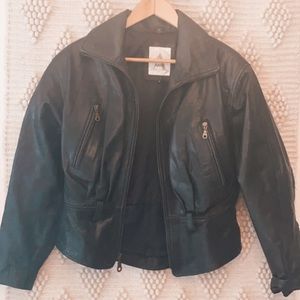 Vintage cropped leather jacket